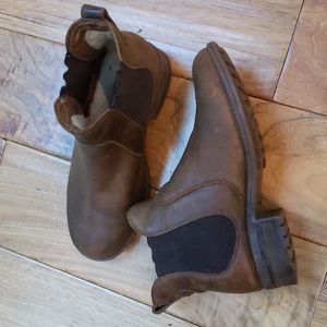 Ugg Booties Chelsea Style sx 6